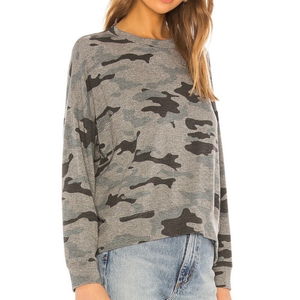 Sundry Heather Grey Camo Print Sweatshirt Size 3(L)